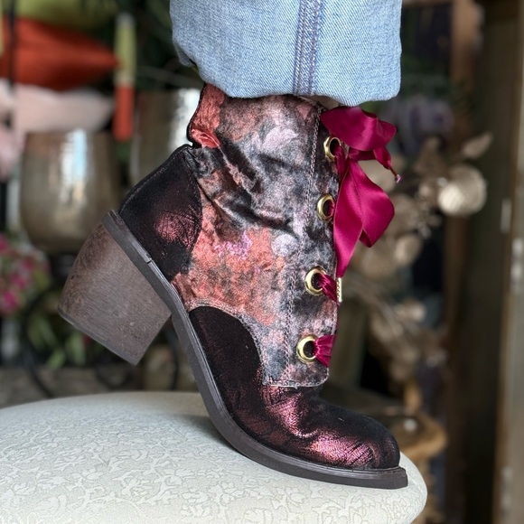 Irregular Choice Floral Velvet Ankle Boots with Satin Laces unique boots - Picture 5 of 11
